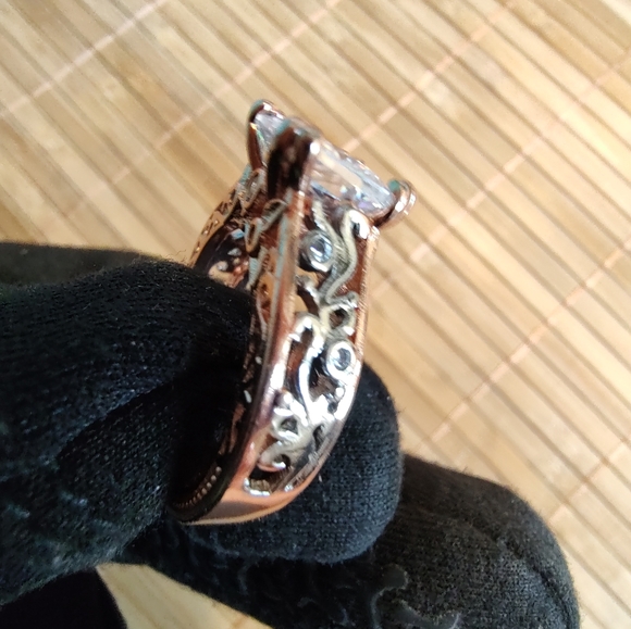 CZ ring. Rose gold and silver toned filigree. Size 8 - Picture 3 of 13